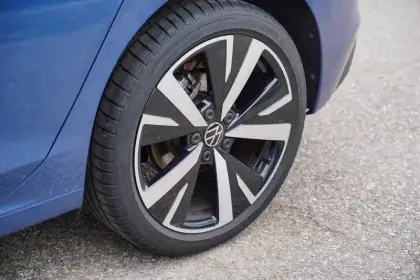 Photo 14 Volkswagen Golf  1.5 TSI EVO2 116 BVM6