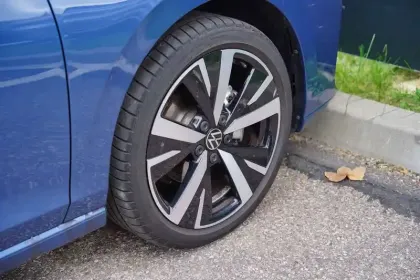 Photo 8 Volkswagen Golf  1.5 TSI EVO2 116 BVM6