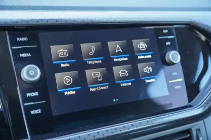 Photo 26 Volkswagen T-cross  1.0 TSI 110 Start/Stop BVM6