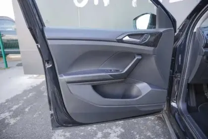 Photo 14 Volkswagen T-cross  1.0 TSI 110 Start/Stop BVM6