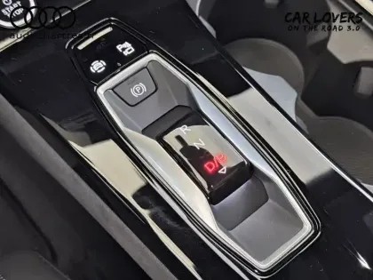 Photo 14 Audi E-tron Q6  Sportback 387 ch 100 kWh quattro