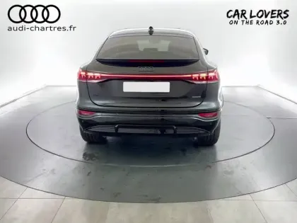 Photo 7 Audi E-tron Q6  Sportback 387 ch 100 kWh quattro