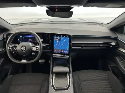 Photo 39 Renault Austral  E-Tech hybrid 200