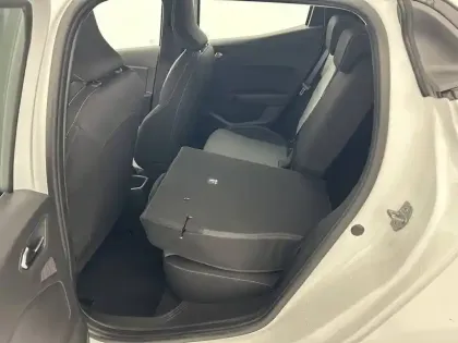 Photo 25 Renault Clio  Blue dCi 100 ch GSR2