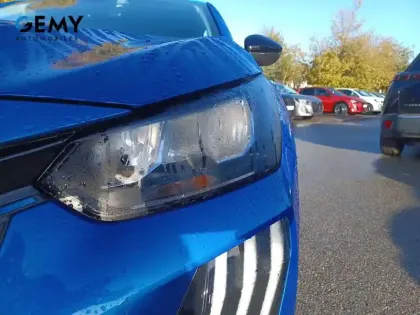 Photo 16 Peugeot 208  Hybrid 100 e-DCS6