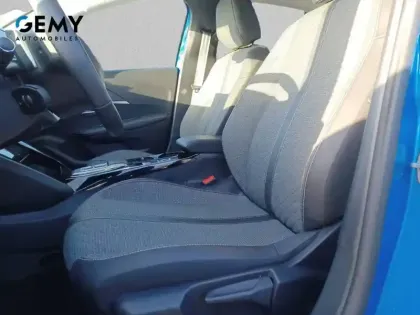 Photo 8 Peugeot 208  Hybrid 100 e-DCS6