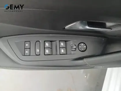 Photo 12 Peugeot 308  SW BlueHDi 130ch S&S EAT8