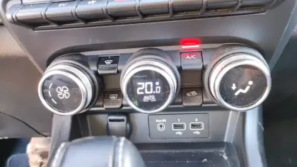 Photo 21 Renault Arkana  E-Tech hybride 145 - 22