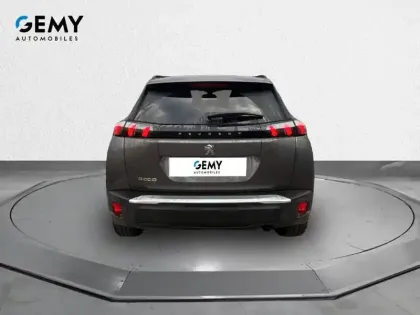 Photo 44 Peugeot 2008  PureTech 100 S&S BVM6