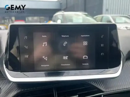 Photo 12 Peugeot 2008  PureTech 100 S&S BVM6