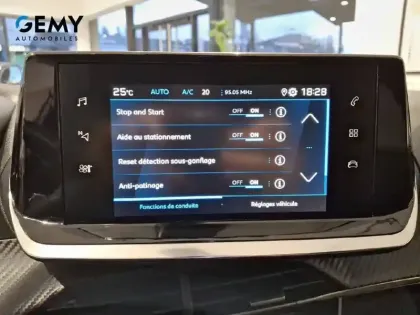 Photo 14 Peugeot 2008  PureTech 130 S&S EAT8