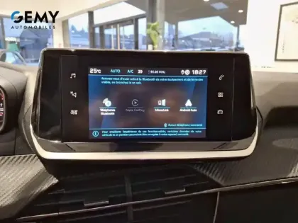 Photo 12 Peugeot 2008  PureTech 130 S&S EAT8