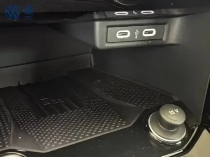 Photo 19 Volkswagen T-roc  Cabriolet 1.5 TSI EVO2 150 Start/Stop DSG7