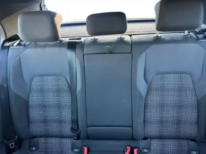 Photo 13 Volkswagen Golf  1.4 Hybrid Rechargeable OPF 245 DSG6