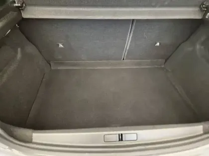 Photo 20 Peugeot 208  PureTech 100 S&S BVM6