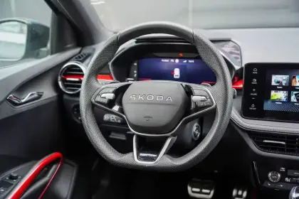 Photo 20 Skoda Fabia  1.5 TSI 150 ch DSG7