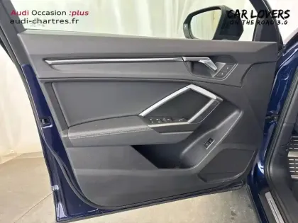 Photo 21 Audi Q3  35 TFSI 150 ch S tronic 7