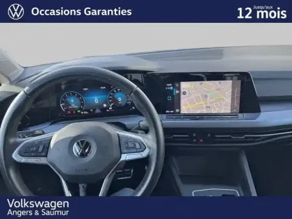 Photo 10 Volkswagen Golf  1.5 eTSI OPF 130 DSG7