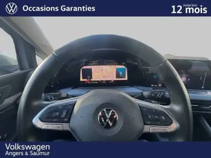 Photo 15 Volkswagen Golf  1.5 eTSI OPF 130 DSG7