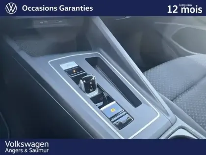 Photo 13 Volkswagen Golf  1.5 eTSI OPF 130 DSG7