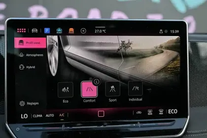 Photo 27 Volkswagen Tiguan  1.5 eHybrid 204ch DSG6