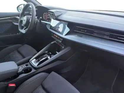 Photo 33 Audi A3  Sportback TFSI e Hybride rechargeable 204 S tronic 6