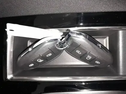 Photo 13 Peugeot 3008  BlueHDi 130ch S&S EAT8