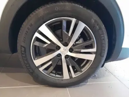 Photo 32 Peugeot 3008  BlueHDi 130ch S&S EAT8