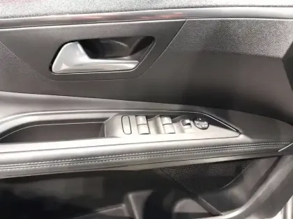 Photo 62 Peugeot 3008  BlueHDi 130ch S&S EAT8