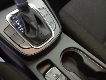 Photo 153 Hyundai Kona  Hybrid 141