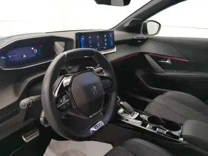 Photo 11 Peugeot 208  PureTech 130 S&S EAT8