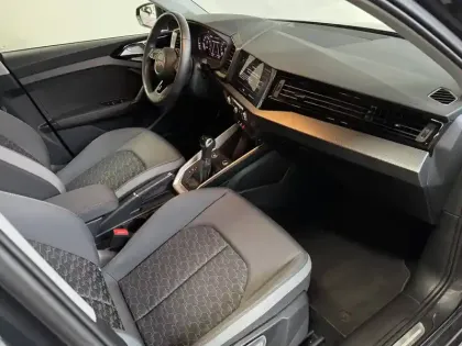 Photo 7 Audi A1  Sportback 25 TFSI 95 ch S tronic 7