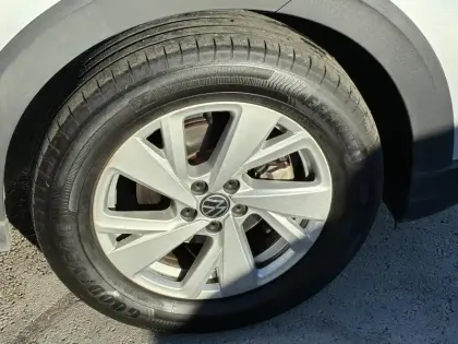 Photo 22 Volkswagen Taigo  1.0 TSI 110 BVM6