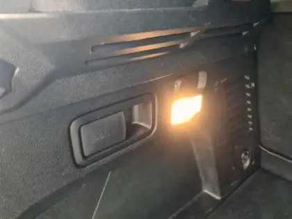 Photo 18 Peugeot 3008  Hybrid 225 e-EAT8