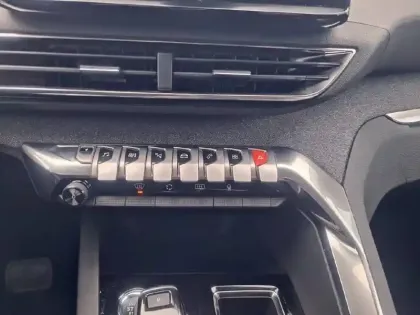 Photo 26 Peugeot 3008  Hybrid 225 e-EAT8