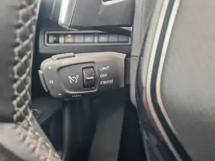 Photo 19 Peugeot 3008  Hybrid 225 e-EAT8