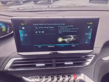 Photo 23 Peugeot 3008  Hybrid 225 e-EAT8