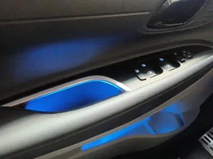 Photo 19 Hyundai Bayon  1.0 T-GDi 100 DCT-7 Hybrid 48V