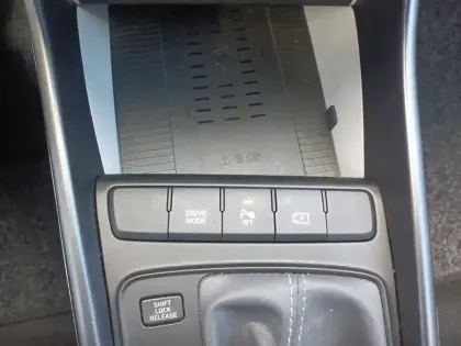 Photo 18 Hyundai Bayon  1.0 T-GDi 100 DCT-7 Hybrid 48V