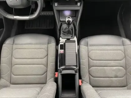 Photo 26 Citroën C4  PureTech 100 S&S BVM6