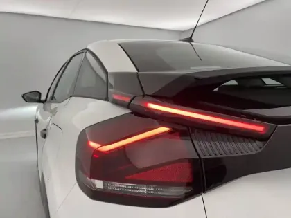 Photo 27 Citroën C4  PureTech 100 S&S BVM6