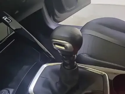 Photo 13 Peugeot 208  PureTech 100 S&S BVM6