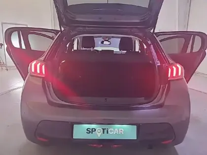 Photo 5 Peugeot 208  PureTech 100 S&S BVM6