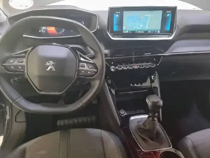 Photo 7 Peugeot 208  PureTech 100 S&S BVM6