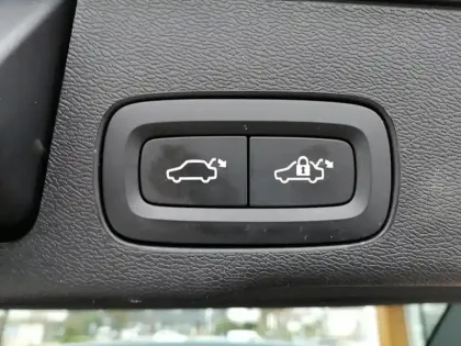 Photo 9 Volvo Xc60  T8 Recharge AWD 310 ch + 145 ch Geartronic 8