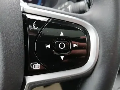 Photo 11 Volvo Xc60  T8 Recharge AWD 310 ch + 145 ch Geartronic 8