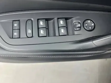 Photo 49 Peugeot 308  SW PureTech 130ch S&S EAT8