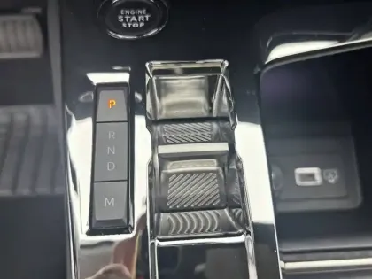 Photo 13 Peugeot 308  SW PureTech 130ch S&S EAT8