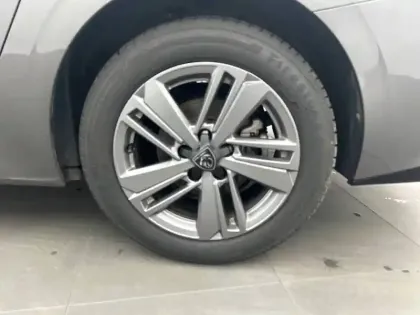 Photo 42 Peugeot 308  SW PureTech 130ch S&S EAT8