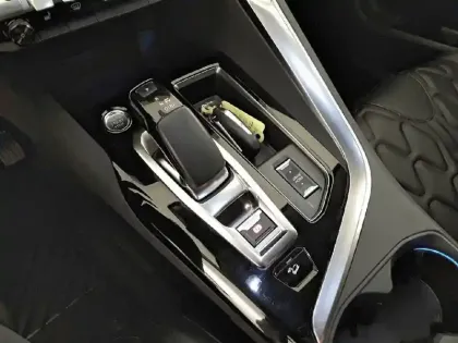 Photo 13 Peugeot 3008 Gén. II Ph2 Allure Pack 5